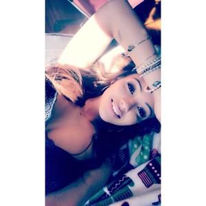 Meet your Posher, Thailia